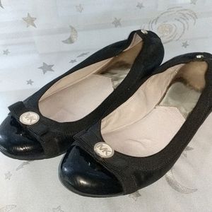 Michael Kors black flats